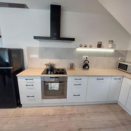 Utulny Apartman V Bratislava 4 Exteriör bild