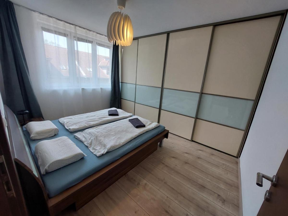 Utulny Apartman V Bratislava 4 Exteriör bild